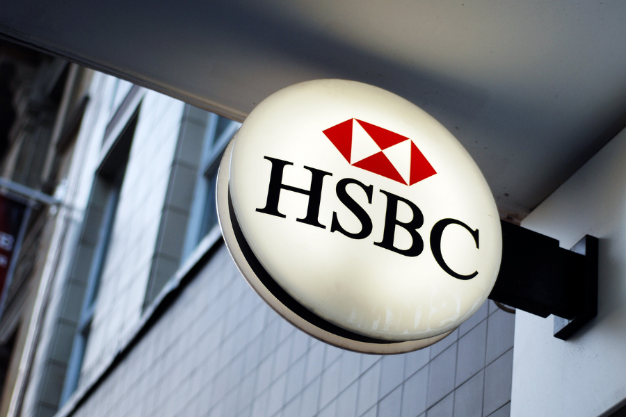 HSBC picks insider as new CEO