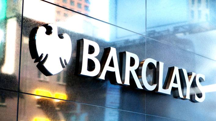 Barclays lowers minimum income requirement