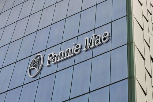 Fannie Mae expects 2 more rate cuts, continued refi growth
