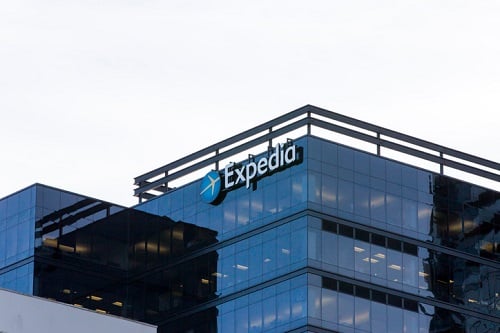 Expedia pushes into Airbnb's turf