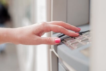 Kiwi banks looking at Aussie ATM fee drop