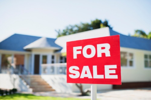 Pending home sales lost steam in July despite lower rates