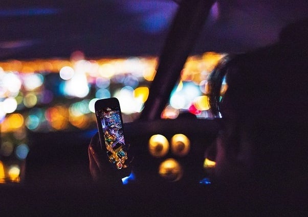 How do millennials react to mobile marketing?