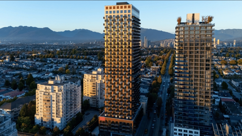Scale Compass Key The Mamdani effect? Manhattan luxury just posted its best quarter in ...