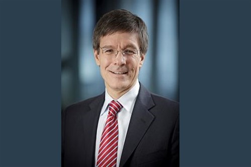 Allstate CEO secures new job