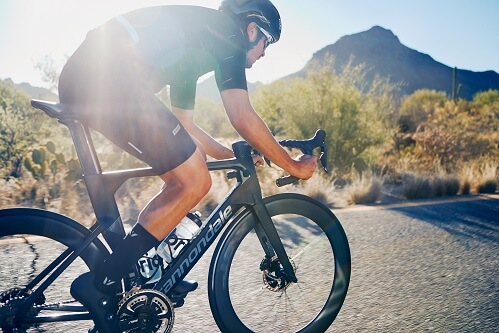 Tie-up to offer free insurance to bicycle buyers