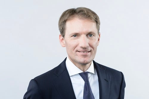 Hannover Re swoops for former Swiss Re Canada head