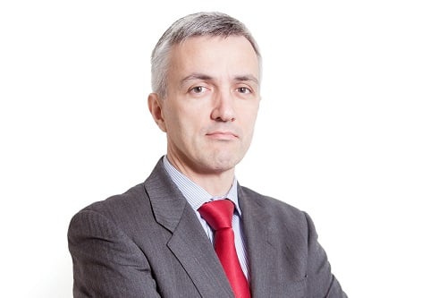 AXA UK announces exit of retail boss