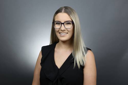 Rising star praises brokerage bosses