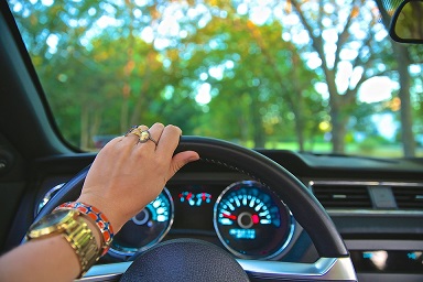 Windshield-replacement schemes drive up Florida insurance rates