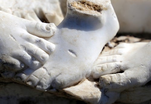 Chubb donates damaged sculpture to art conservation