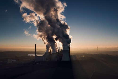 Insurance industry needs to dump fossil fuels, says watchdog group