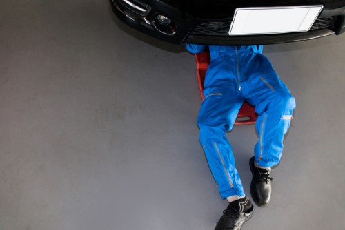 Panel beaters and insurers clash over delay in car repairs