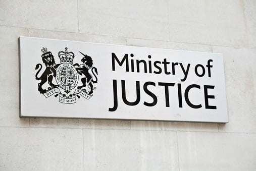 Government suspends decision on personal injury discount rate