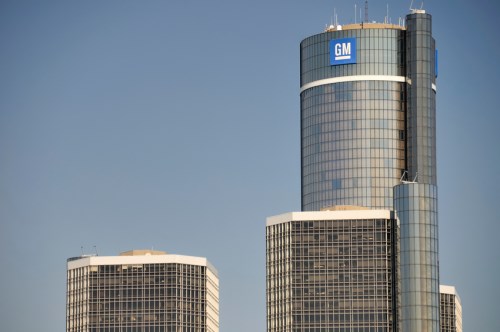 GM recalls 80,000 trucks in Canada