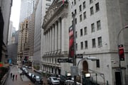 Exchange got black eye from going dark: Arthur Levitt