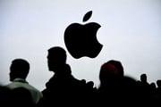 Apple wades deeper into financial services territory