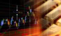Gold edges higher amid trade hopes, economic sentiment