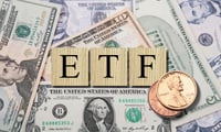 Billions in fees at risk over SEC's dual-share shift, Cerulli says