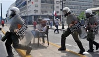 Peter Schiff: Chaos is not confined -- U.S. could see another crisis