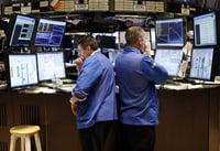 Money managers: Bet on large-caps to outpace small-caps
