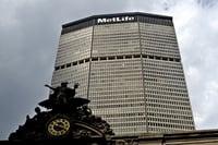 MetLife may sell bank to escape Dodd-Frank