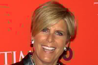 Experts not queueing up for Suze Orman's new debit card
