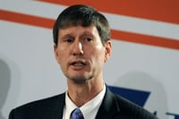 Vanguard's head of equities steps down as new CIO steps in