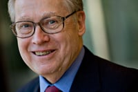 Dan Fuss' Loomis Sayles Bond Fund underperfoms, hit by dollar's rise