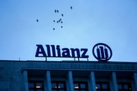Allianz says investors pulled $35 billion in Q4