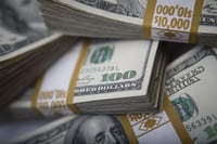 Wealthiest families are stockpiling cash