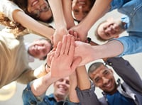 Hiring overtakes client growth for first time in Schwab study on RIA compensation