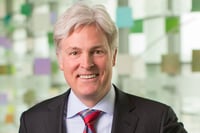 Schwab taps Tom Bradley to work with smaller advisers