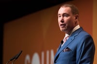 Rising rates may lead to Fed yield-curve control, Gundlach says