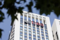 UBS may resume share buybacks