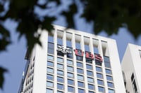 UBS ropes in new fee-generating assets in Q1