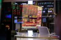 Stock funds see exodus as recession fears grip investors