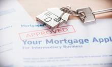 Mortgage war heats up as cash rate cut fuels loan growth