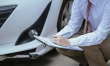 How to become a car insurance broker: a guide for beginners