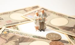Japan urges its biggest pension fund to bring billions back home
