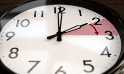 Permanent daylight time splits Canada’s clocks for national employers
