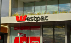 Westpac slashes fixed mortgage rates
