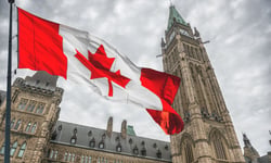 Federal deficit shrinks while provincial red ink piles up