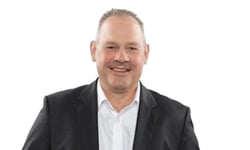 NTI executive wins Australian trucking's outstanding contribution award
