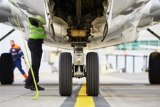 Examining airplane manufacturers’ coverage: huge risks, huge limits