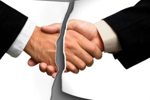 Major player Steadfast cuts ties with troubled brokerage