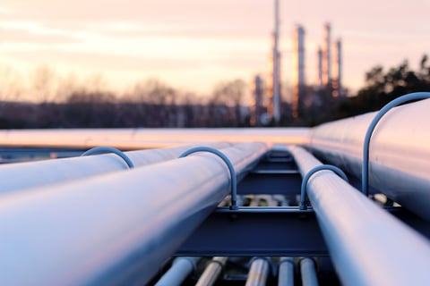 Hannover Re abandons embattled oil pipeline project
