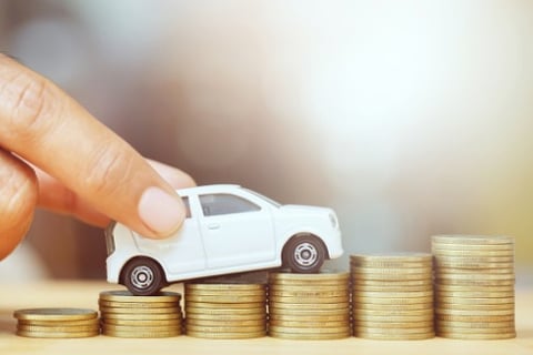 Car insurance premiums see record drop