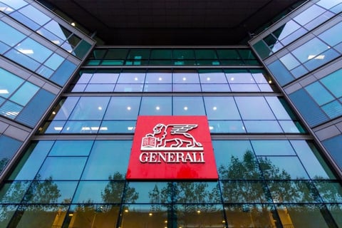 Generali files charges against former executive, top investor