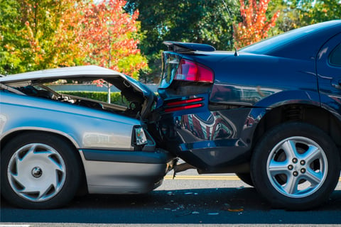 How many Ontarians would consider cash settlement after a collision?